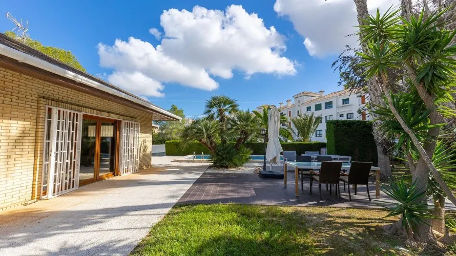 5 bedrooms villa for sale, Campoamor, Spain No. 1017 № 8