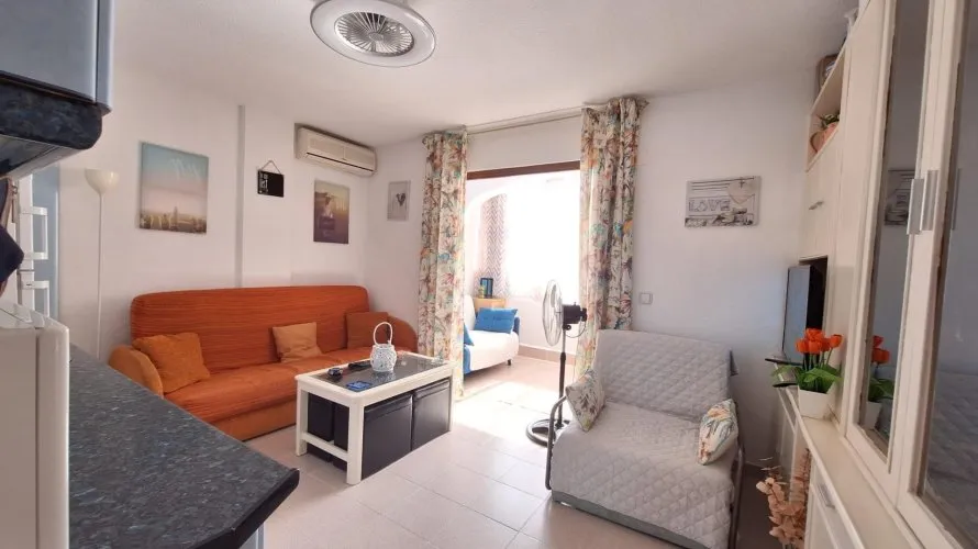 39.99m² apartment for sale, Nueva Torrevieja, Spain No. 2066 № 8