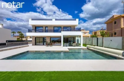 234m² villa for sale, Torrevieja, Spain No. 2008