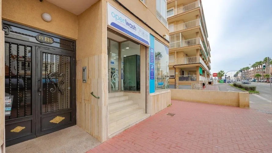 2 bedrooms apartment for sale, Torrevieja, Spain No. 2146 № 2