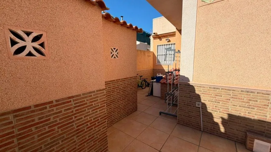 3 bedrooms house for sale, Torrevieja, Spain No. 1988 № 22