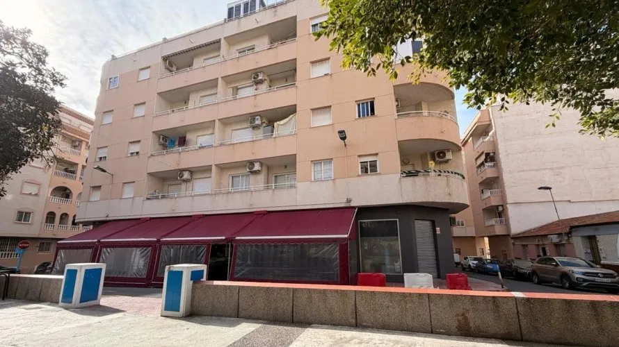 3 bedrooms apartment for sale, Torrevieja, Spain No. 2164