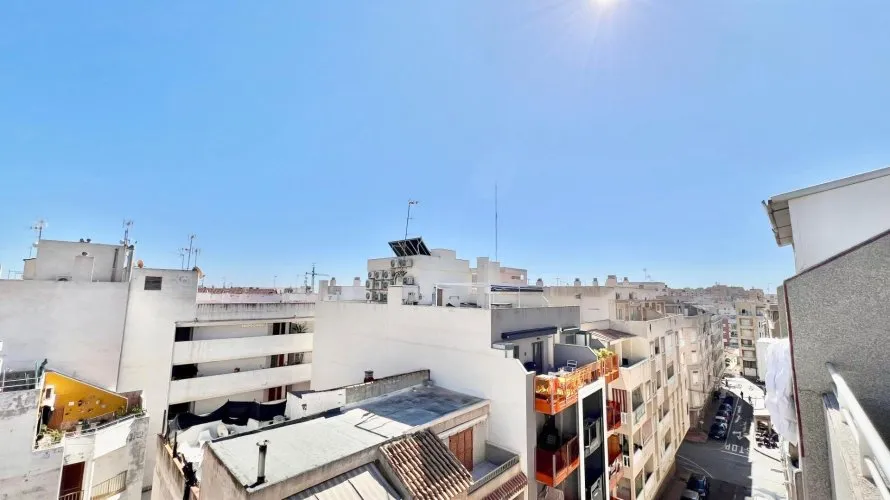 1 bedroom penthouse for sale, Torrevieja, Spain No. 2130 № 12