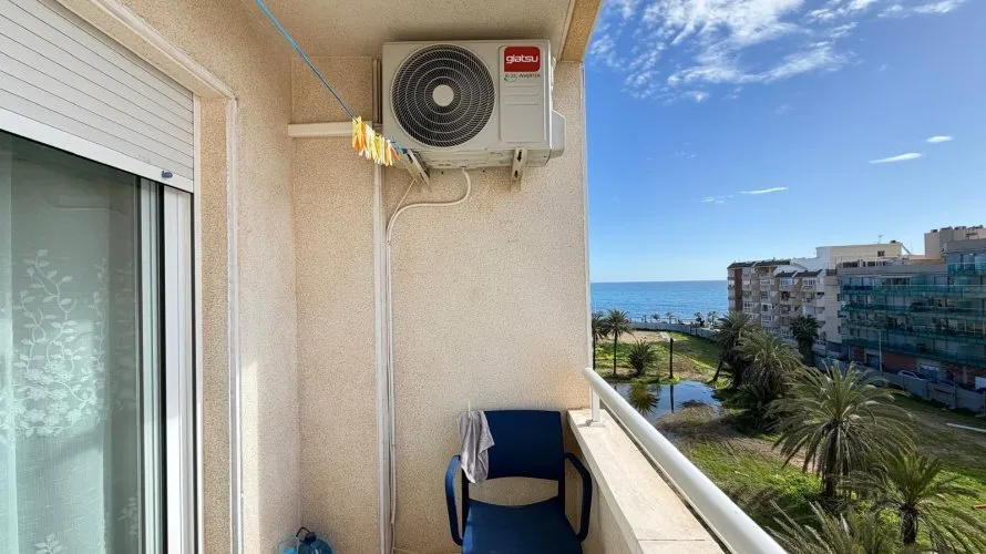 2 bedrooms apartment for sale, Torrevieja, Spain No. 2119 № 2