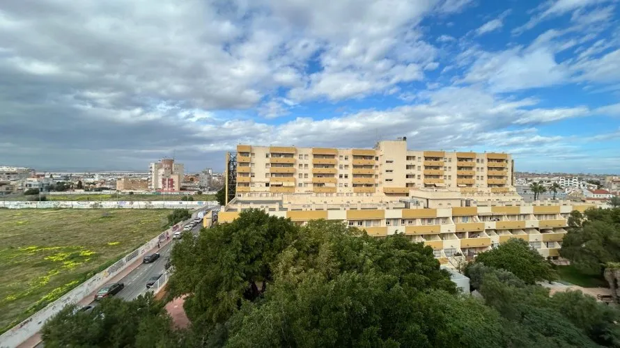 58m² penthouse for sale, Torrevieja, Spain No. 2112 № 21