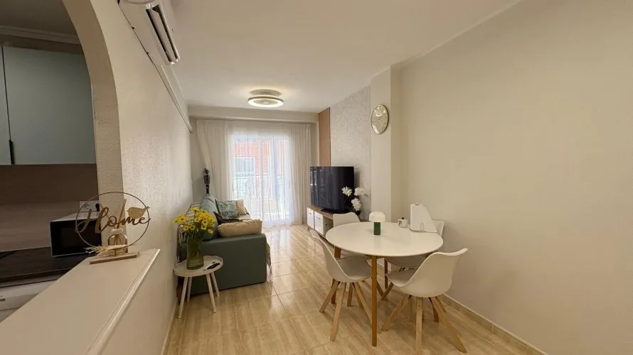 1 bedroom apartment for sale, Torrevieja, Spain No. 2205 № 2