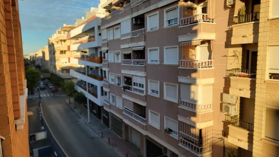 1 bedroom apartment for sale, Torrevieja, Spain No. 2096 № 11