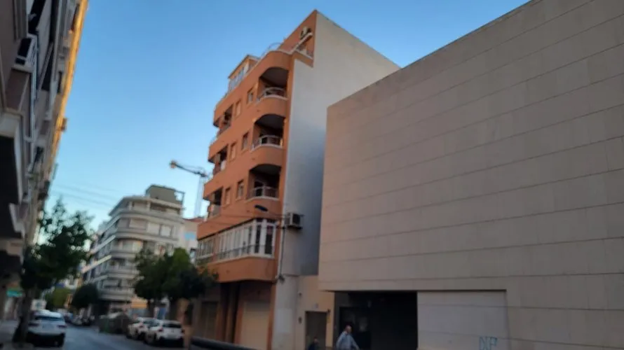 1 bedroom apartment for sale, Torrevieja, Spain No. 2096