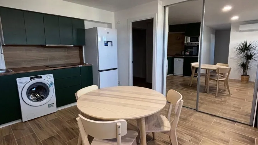 3 bedrooms apartment for sale, Manises, Spain No. 2175 № 9