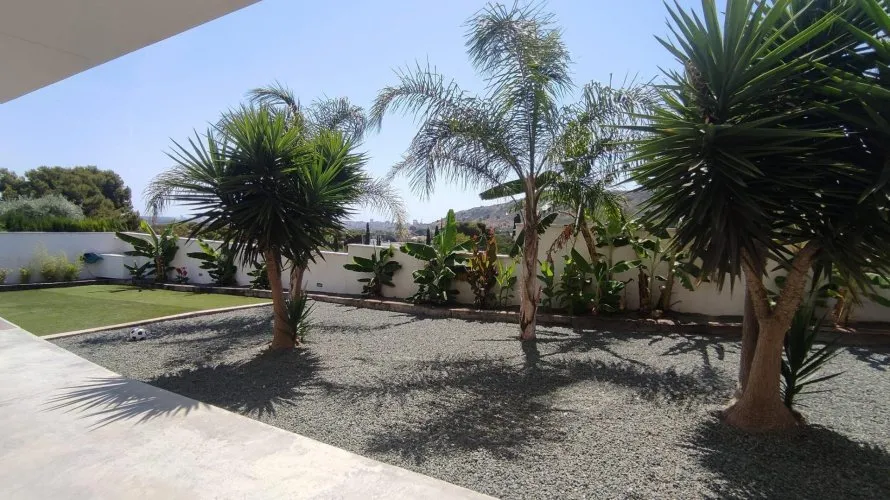 5 bedrooms villa for sale, Alicante, Spain No. 1978 № 10