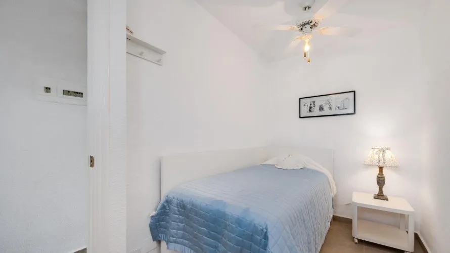 1 bedroom apartment for sale, Torrevieja, Spain No. 2159 № 5