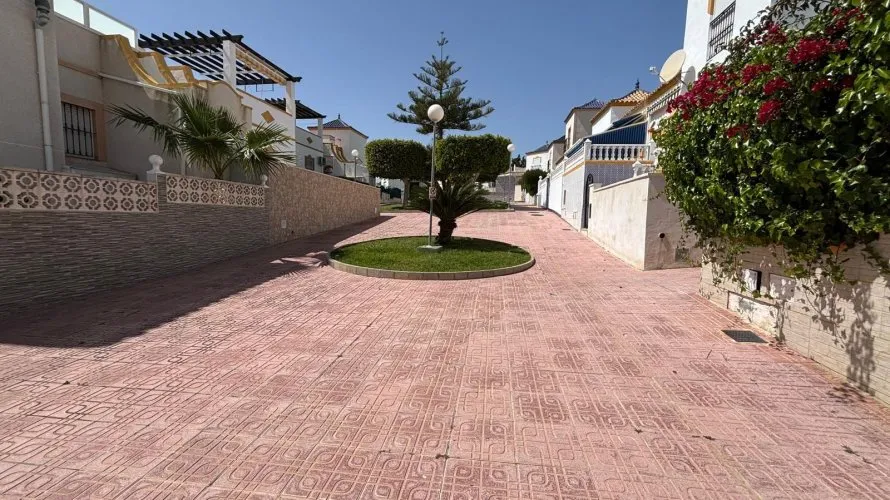 4 bedrooms house for sale, Los Altos, Spain No. 2191 № 24
