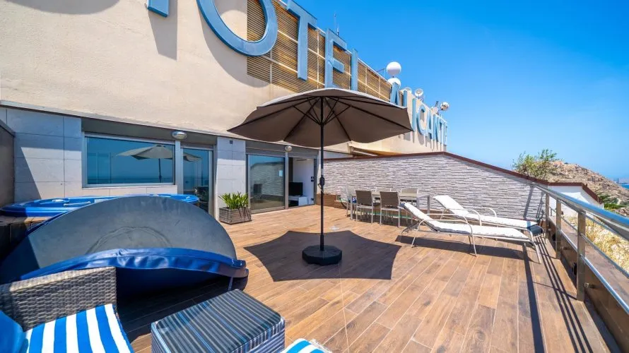 2 bedrooms penthouse for sale, Alicante, Spain No. 1744 № 3