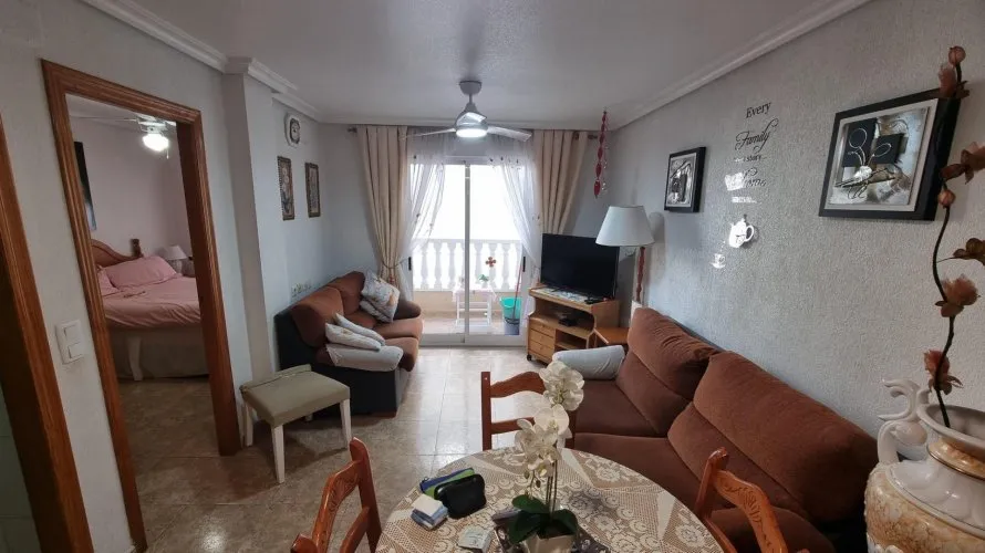 2 bedrooms apartment for sale, Torrevieja, Spain No. 2088 № 11