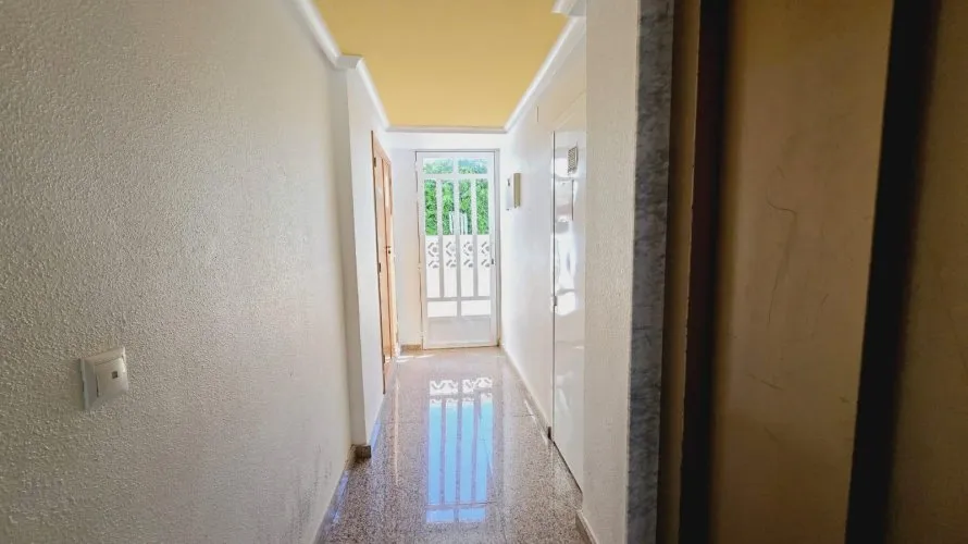 1 bedroom apartment for sale, Nueva Torrevieja, Spain No. 2217 № 3