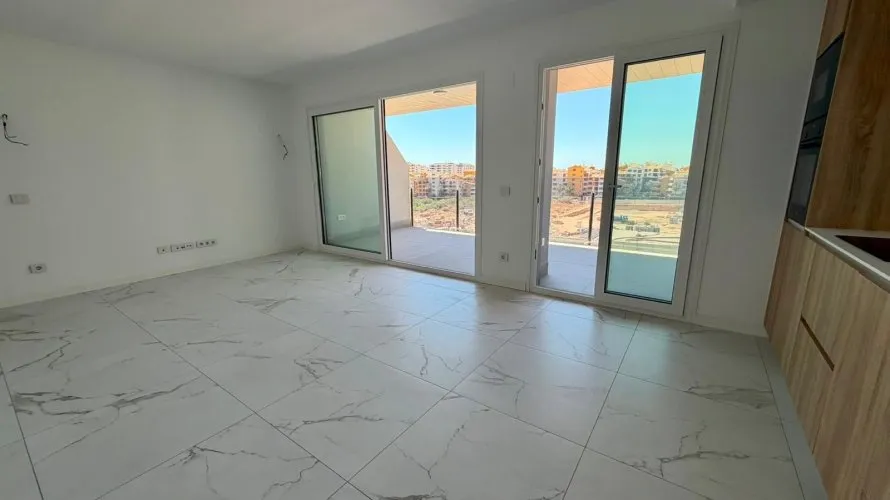 2 bedrooms apartment for sale, Torrevieja, Spain No. 1986 № 17