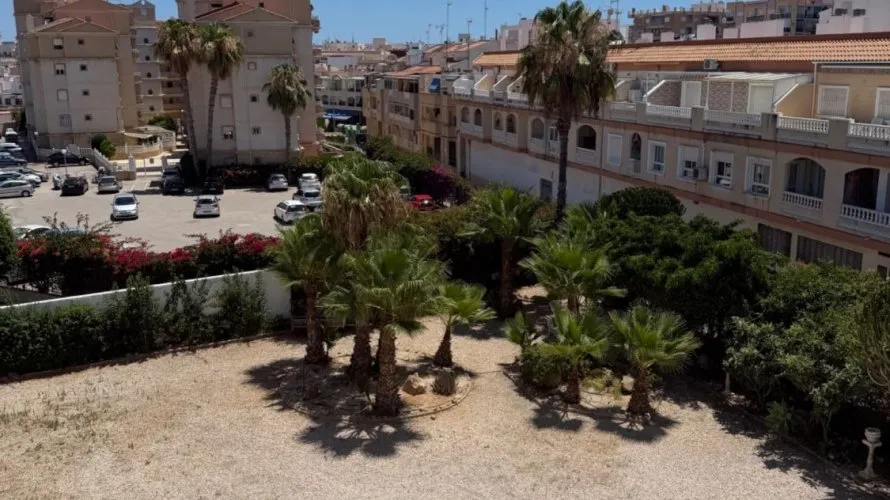 1 bedroom apartment for sale, Torrevieja, Spain No. 2226 № 11