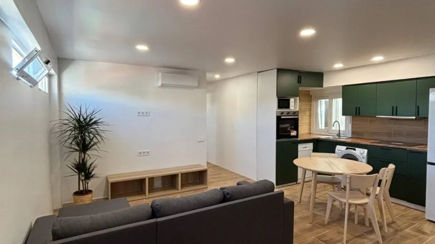 3 bedrooms apartment for sale, Manises, Spain No. 2175