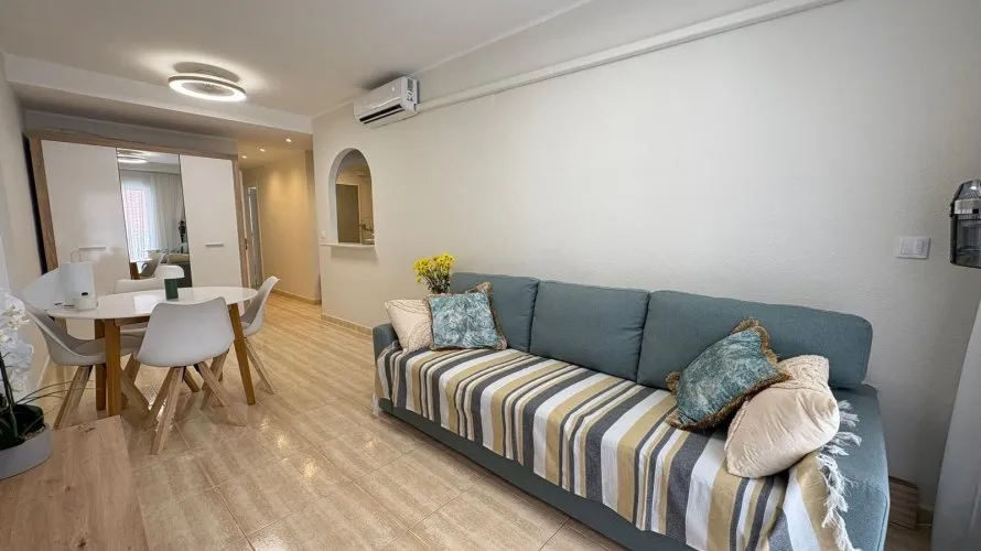 1 bedroom apartment for sale, Torrevieja, Spain No. 2205 № 17