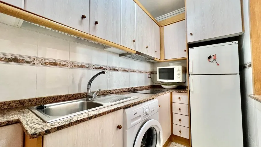 2 bedrooms apartment for sale, Torrevieja, Spain No. 2172