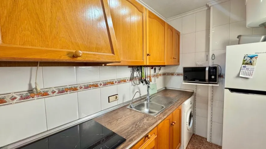 2 bedrooms penthouse for sale, Torrevieja, Spain No. 2070 № 26