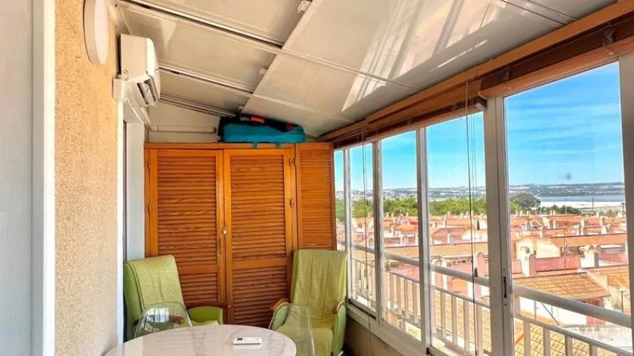 2 bedrooms apartment for sale, Torrevieja, Spain No. 2237 № 2