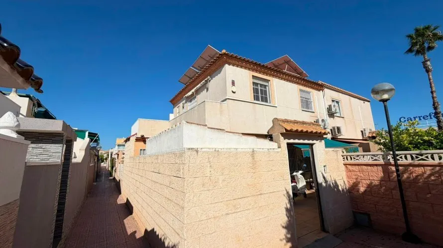 3 bedrooms house for sale, Torrevieja, Spain No. 1988 № 27
