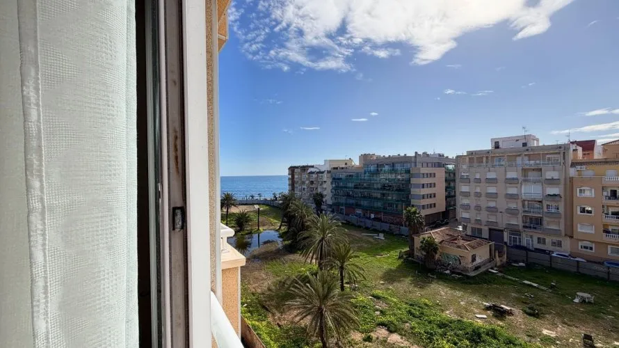 2 bedrooms apartment for sale, Torrevieja, Spain No. 2119 № 5