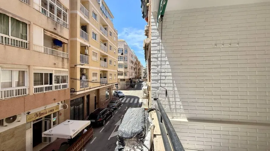 2 bedrooms apartment for sale, Torrevieja, Spain No. 2193 № 10