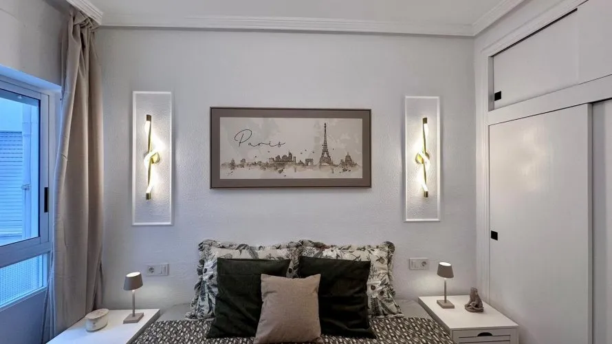2 bedrooms apartment for sale, Torrevieja, Spain No. 1990 № 1