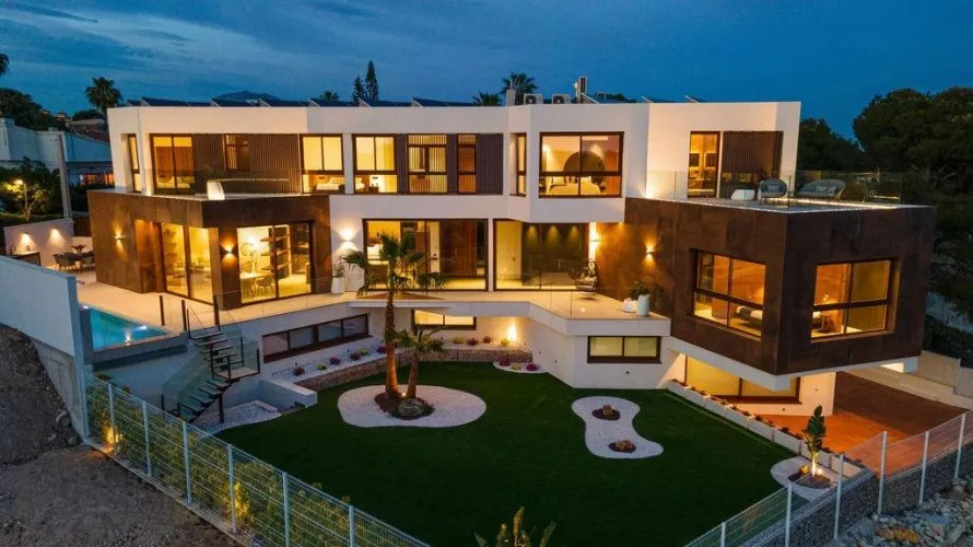4 bedrooms villa for sale, Benidorm, Spain No. 2015