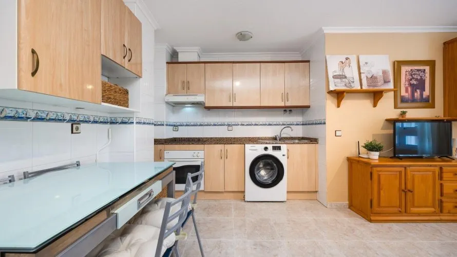 2 bedrooms apartment for sale, Torrevieja, Spain No. 2146 № 21