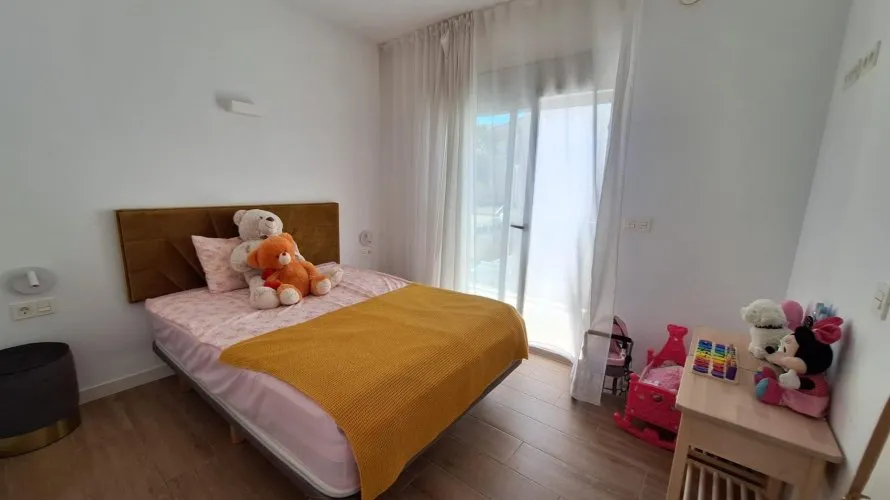 3 bedrooms apartment for sale, Torrevieja, Spain No. 1729 № 3
