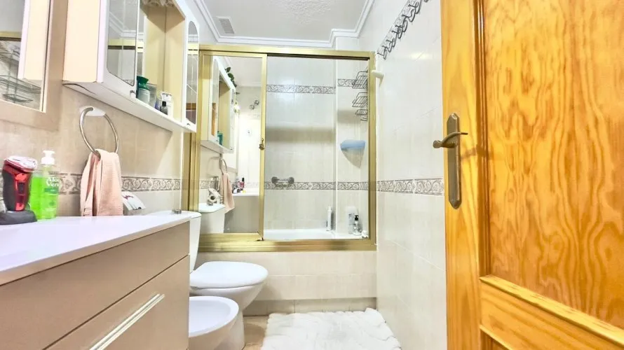 1 bedroom apartment for sale, Torrevieja, Spain No. 2211 № 14