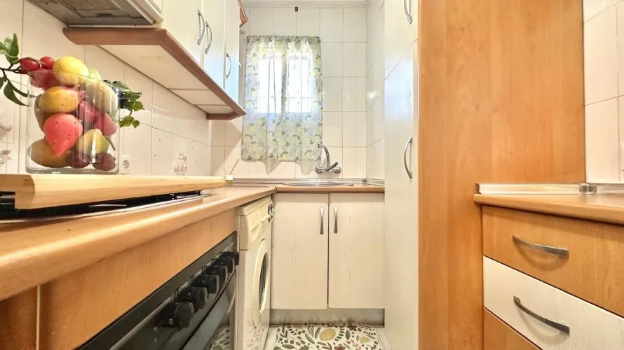 1 bedroom apartment for sale, Torrevieja, Spain No. 2160 № 15