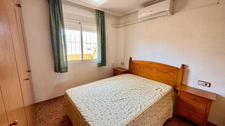2 bedrooms penthouse for sale, Torrevieja, Spain No. 2070 № 18