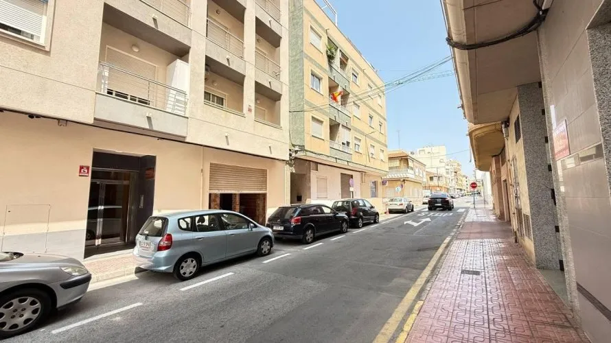 1 bedroom apartment for sale, Torrevieja, Spain No. 2051 № 4