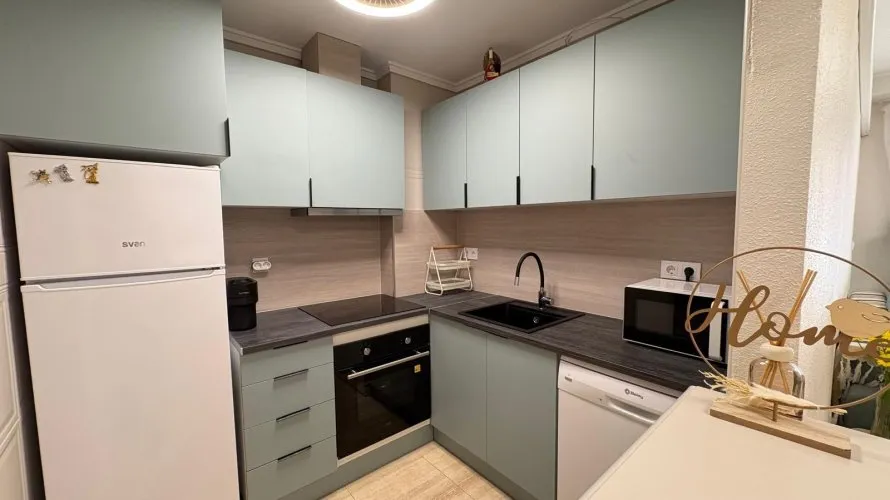 1 bedroom apartment for sale, Torrevieja, Spain No. 2205 № 3