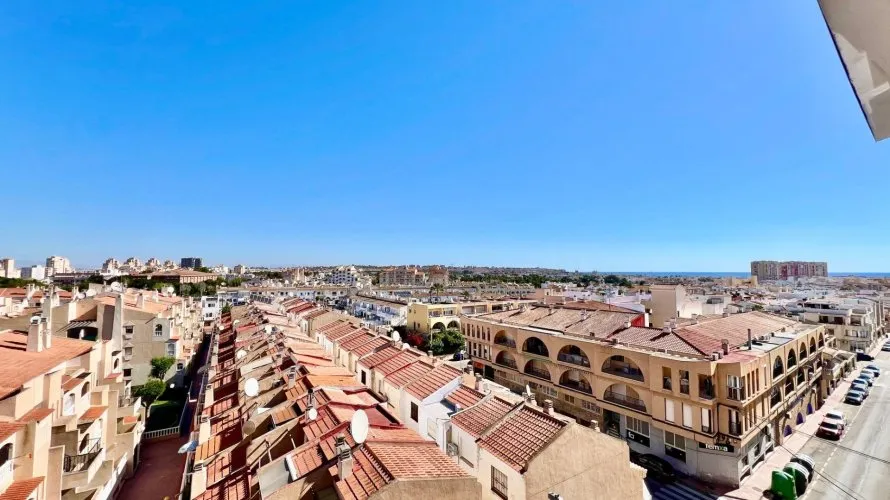 1 bedroom penthouse for sale, Torrevieja, Spain No. 2198 № 1