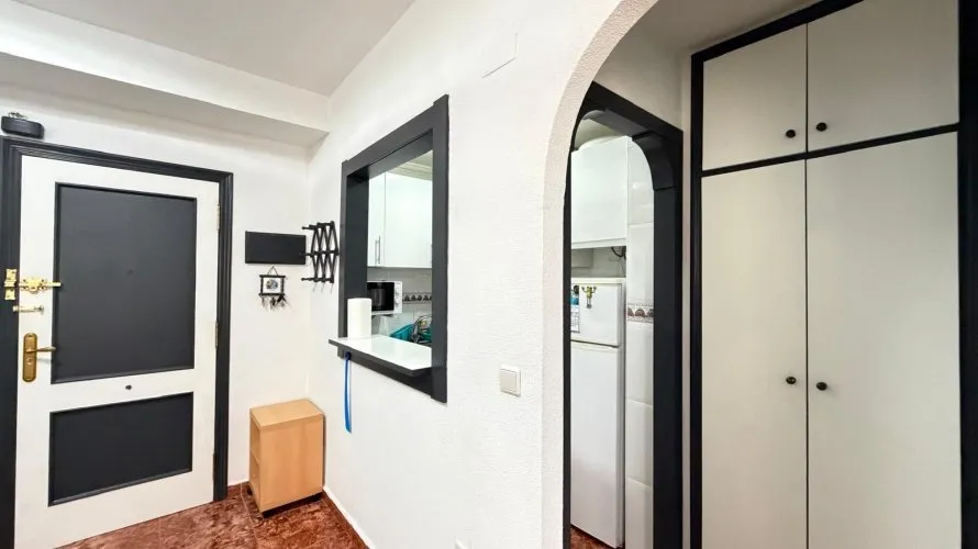 1 bedroom apartment for sale, Torrevieja, Spain No. 2118 № 21