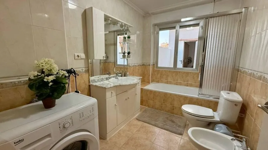 2 bedrooms apartment for sale, Torrevieja, Spain No. 2032 № 13
