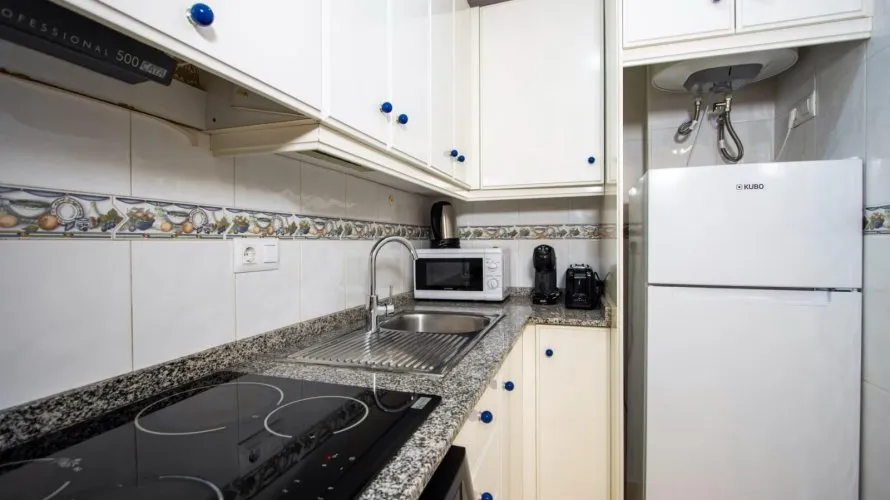 1 bedroom apartment for sale, Torrevieja, Spain No. 2250 № 3