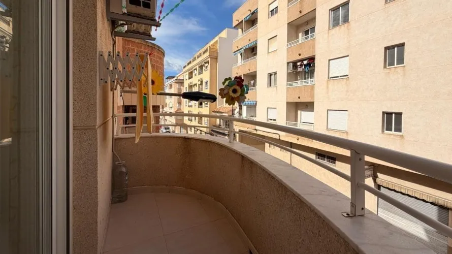 3 bedrooms apartment for sale, Torrevieja, Spain No. 2164 № 1