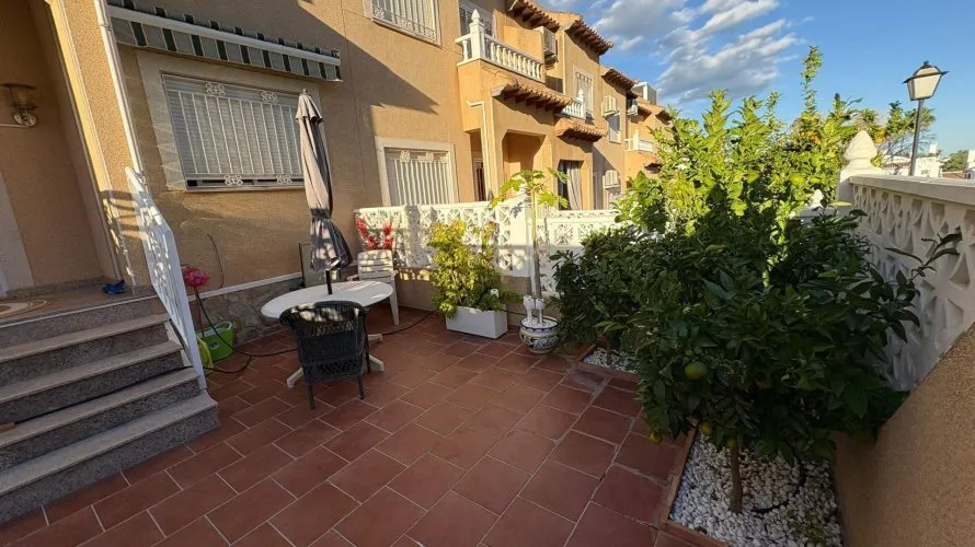 2 bedrooms house for sale, Alicante, Spain No. 2111 № 27