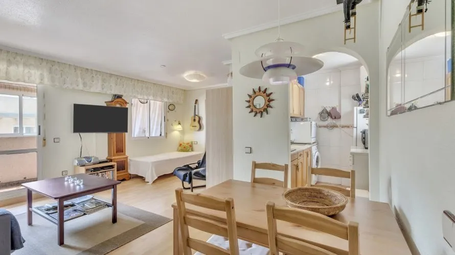 60m² apartment for sale, Torrevieja, Spain No. 2318 № 13