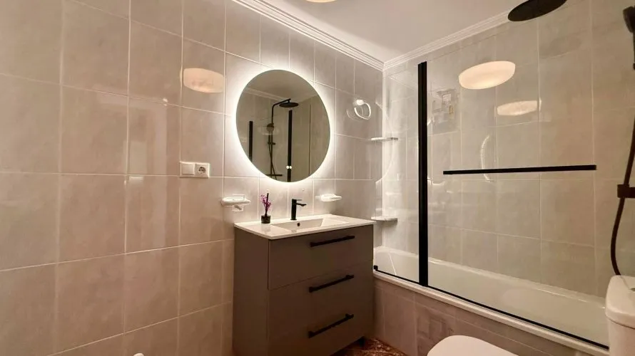 2 bedrooms apartment for sale, Torrevieja, Spain No. 2334 № 12