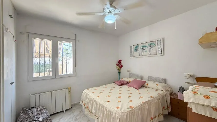 2 bedrooms house for sale, Torrevieja, Spain No. 2382 № 1
