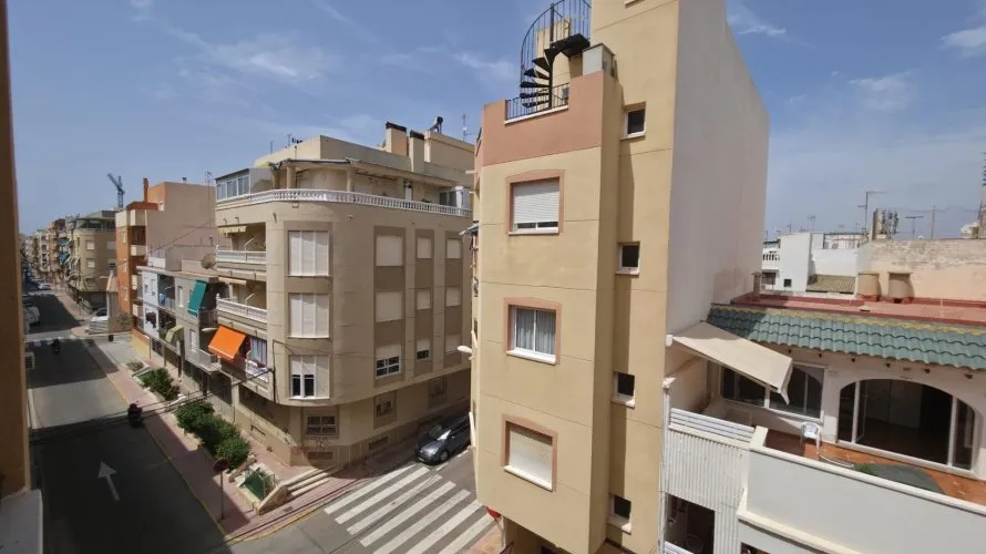 1 bedroom apartment for sale, Torrevieja, Spain No. 2379 № 2