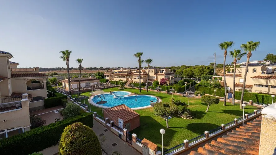 72m² penthouse for sale, Mil Palmeras, Spain No. 2406 № 8