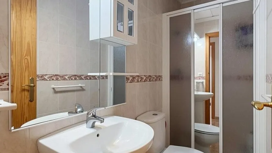 3 bedrooms apartment for sale, Torrevieja, Spain No. 2473 № 2